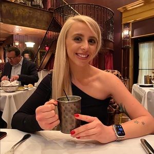 Meet your Posher, Lauren